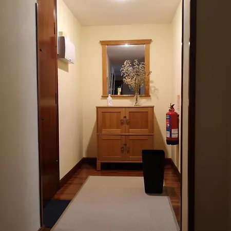 El Urogallo Con Garaje Apartman