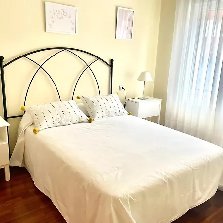 El Urogallo Con Garaje Daire Gijón