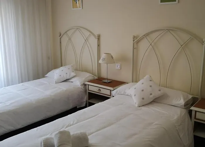 El Urogallo Con Garaje Apartamento